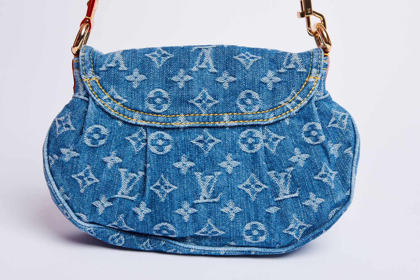 Authentic 2024 Louis Vuitton Sunset Shoulder/Crossbody Bag Remix Collection (New In Box/Full Set)