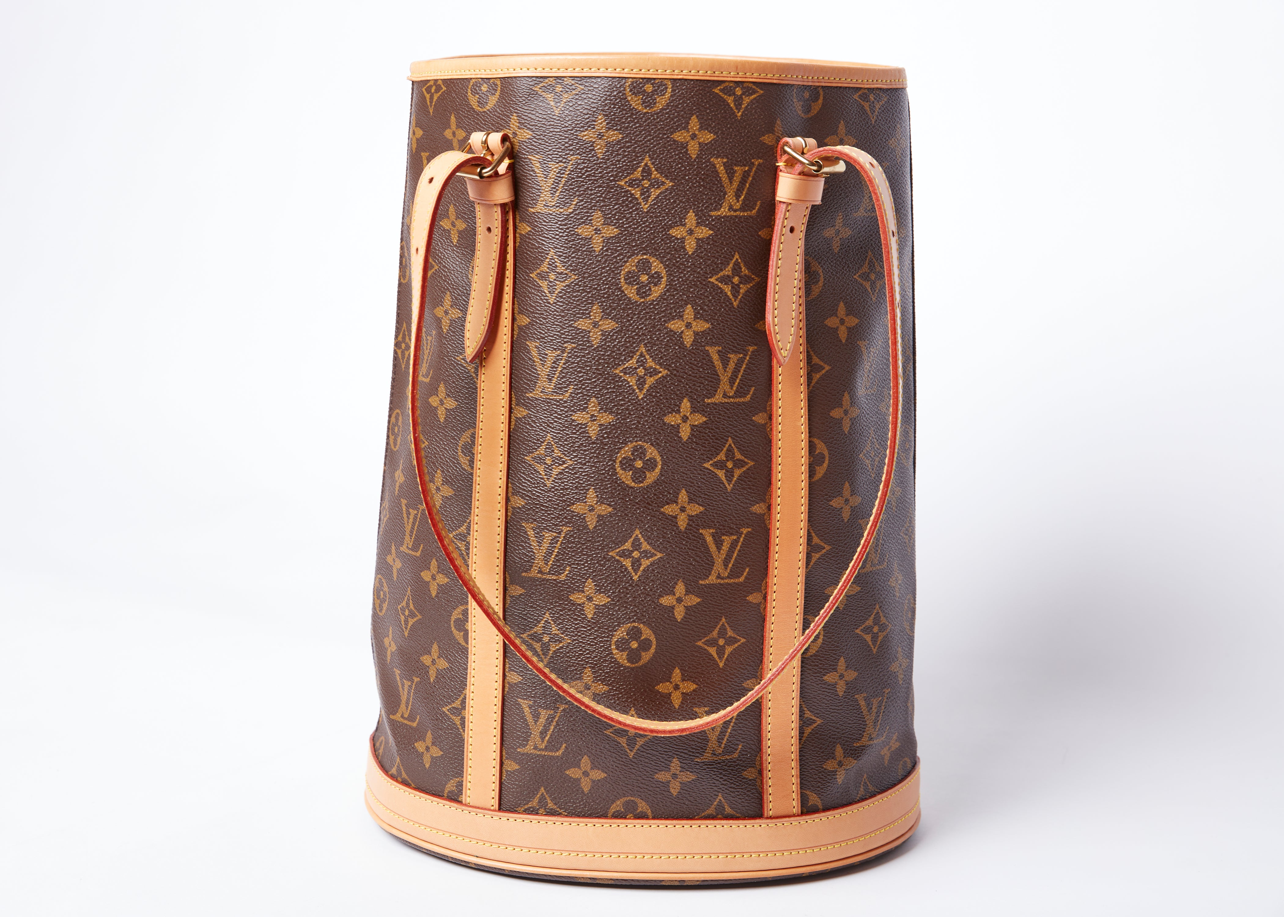 Lv new best sale bucket bag