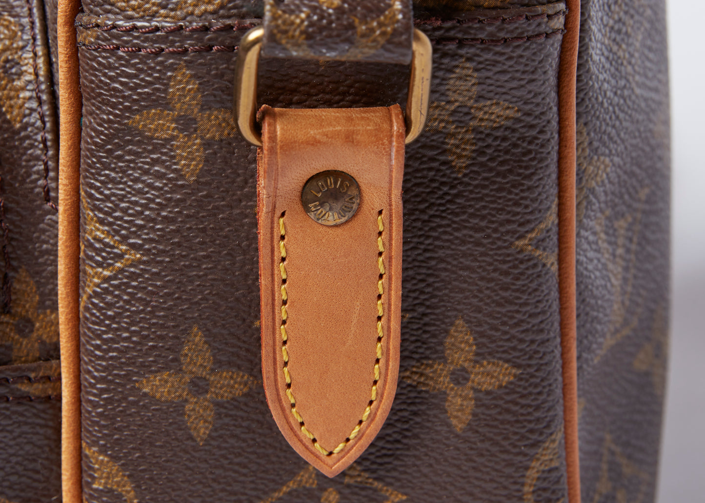 Louis Vuitton Nile Crossbody Monogram Bag – Bagaholic